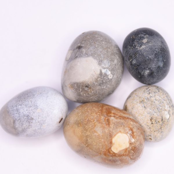 Stone-circle-flint-tumbled-stones-72